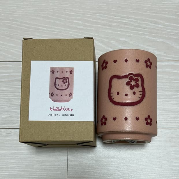 헬로키티 카오하나 찻잔 컵