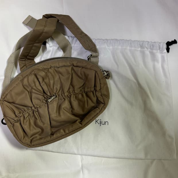 기준 피칸백 브라운