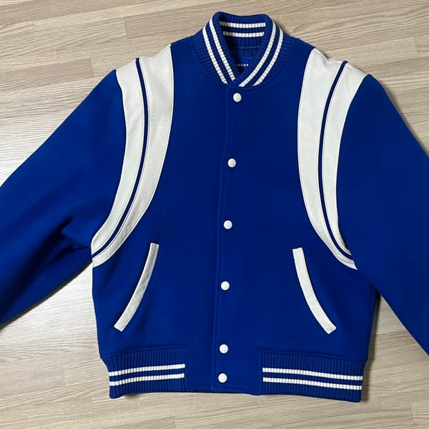 아더에러 트윗 점퍼 블루