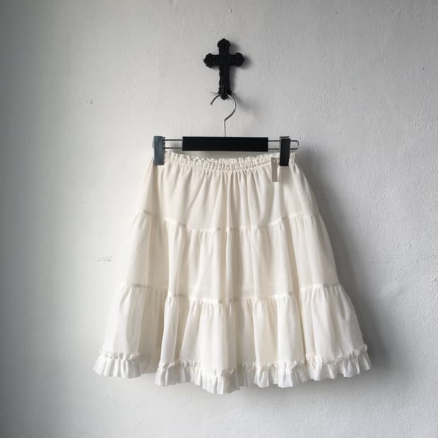 White layer mini skirt