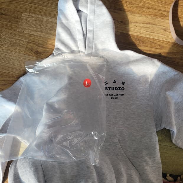 아이앱 후드티 L사이즈 새상품