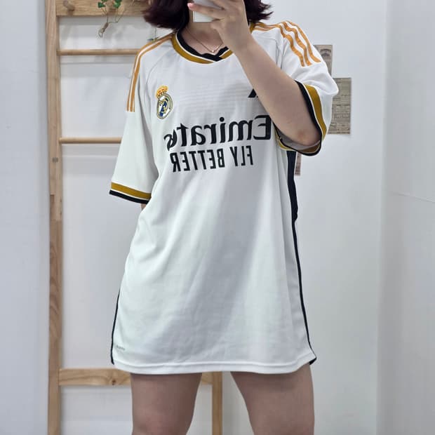 [프립]XL/아디다스 23-24 레알마드리드 홈 유니폼