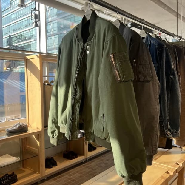 논네이티브 ma1 라지 2사이즈 trooper puff blouson