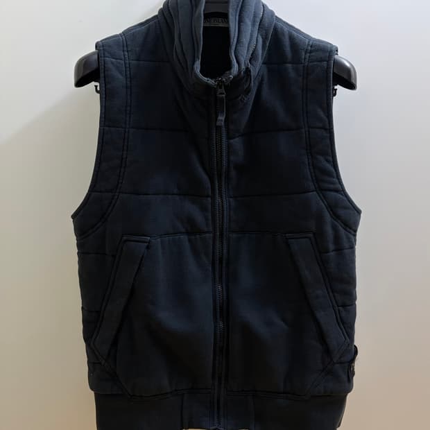 스톤아일랜드 정품 조끼 블랙