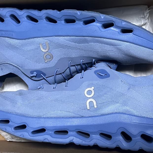 로에베 온러닝 클라우드틸트 포에버블루