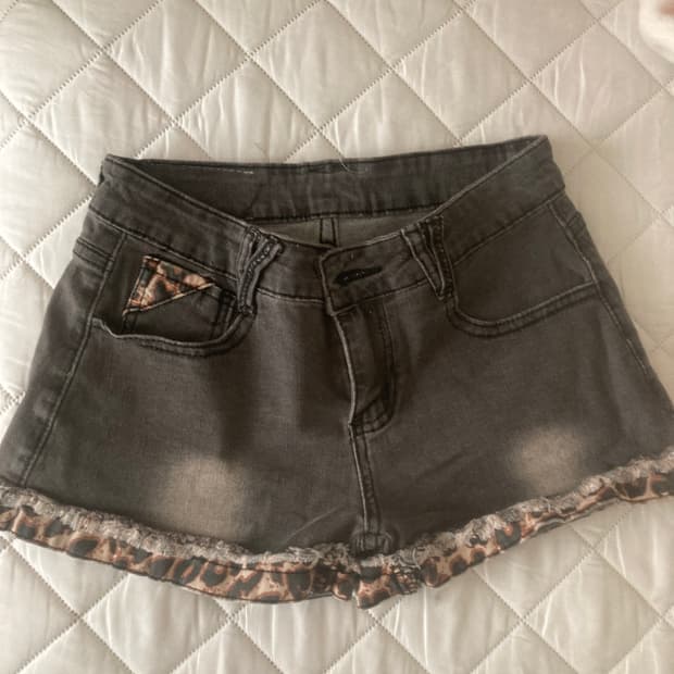 갸루호피레오파드 청숏팬츠