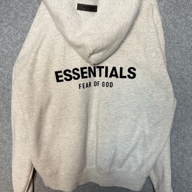 Essentials 피오갓 에센셜 후드티