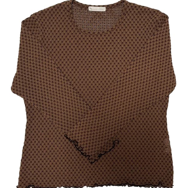 Wavy brown top