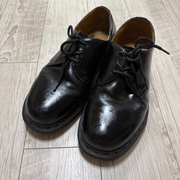 닥터마틴 1461 3홀 스무스 270