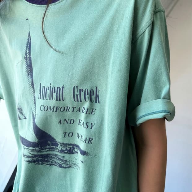 90's Design finish graphic printing t-sh