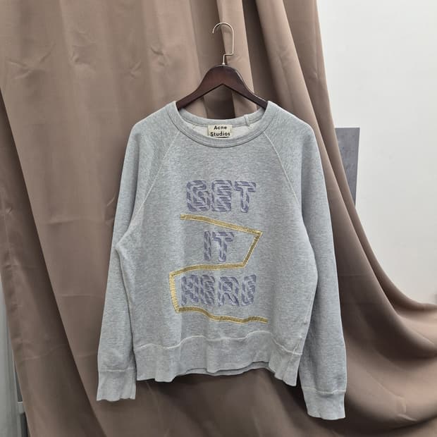 아크네 스튜디오 라운드 맨투맨 티 L