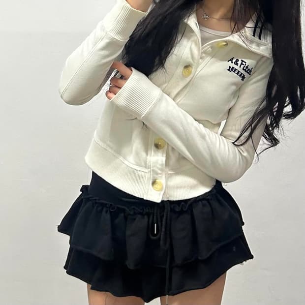 아베크롬비 y2k 화이트 여리핏 스냅 버튼 자켓 희귀져지(S)