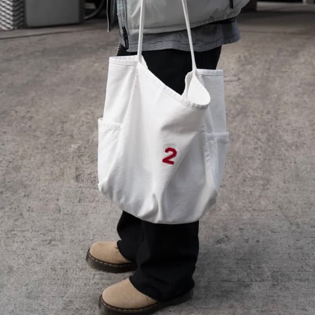 애쓰(AETH) HARD PIECE Mail Bag_White