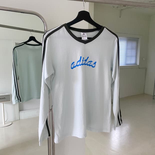 아디다스 스카이블루 롱슬리브