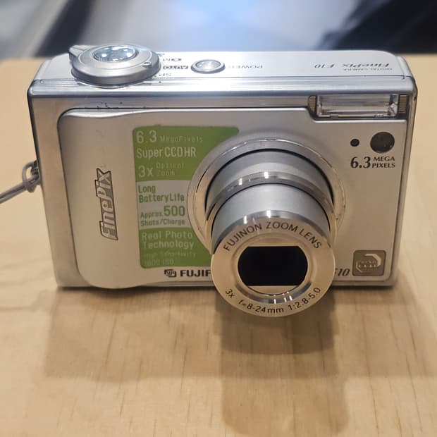 후지필름 FinePix F10 레트로 디지털 카메라