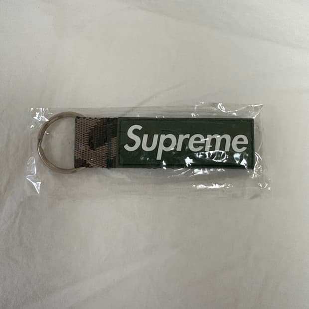 슈프림 웨빙 키체인 23ss