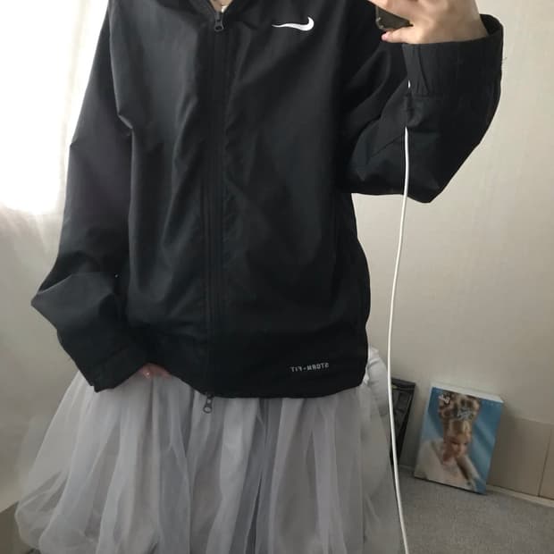 나이키 블랙 투웨이 바람막이