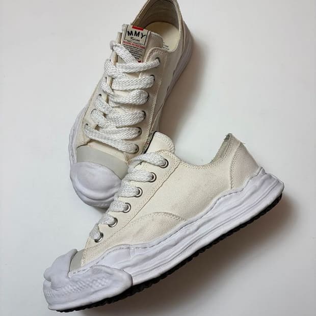 메종 미하라야스히로 행크 OG솔오버다이드 캔버스로우탑 스니커즈 Q1473