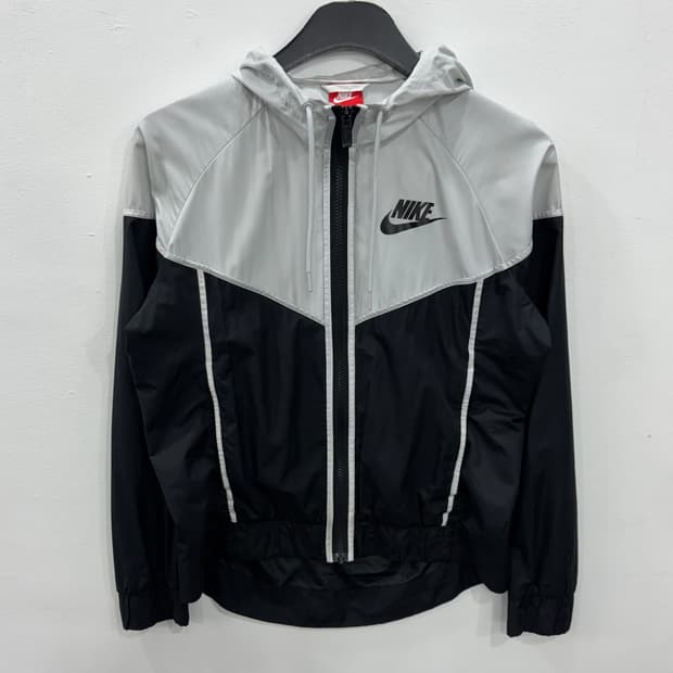 나이키 배색 바람막이 S