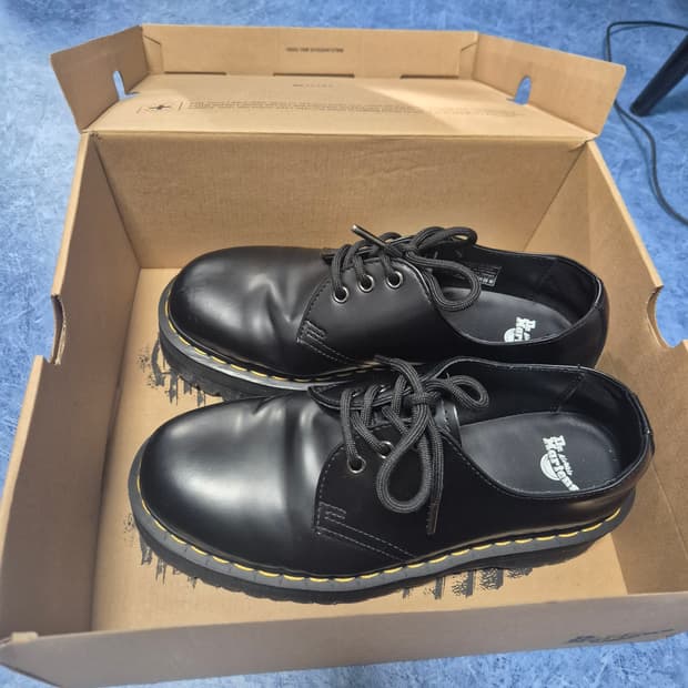 닥터마틴 1461 쿼드 블랙 260