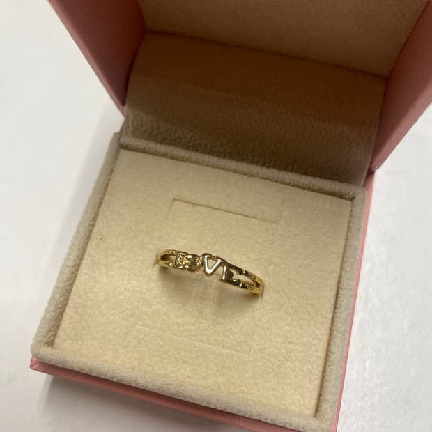 Love 레터링 골드색상 반지