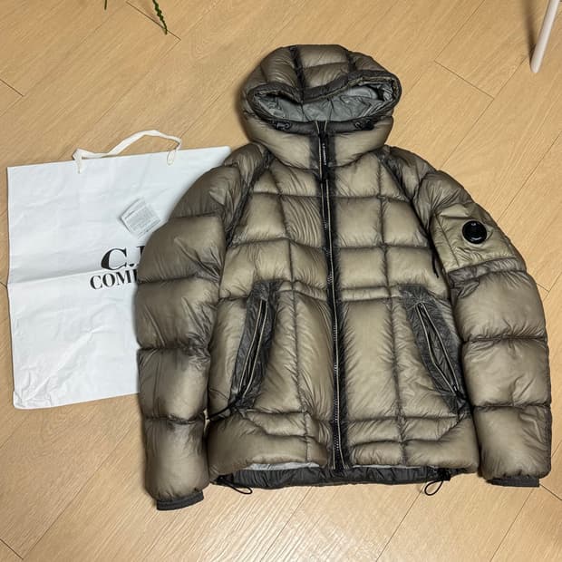 [S] cp컴퍼니 24fw dd쉘 후드 다운 자켓 빈티지 카키 베이지
