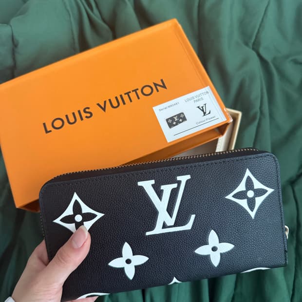 루*비통 장지갑