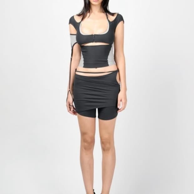 혜인서 wrap shorts구해요 비싸게사요 hyein seo