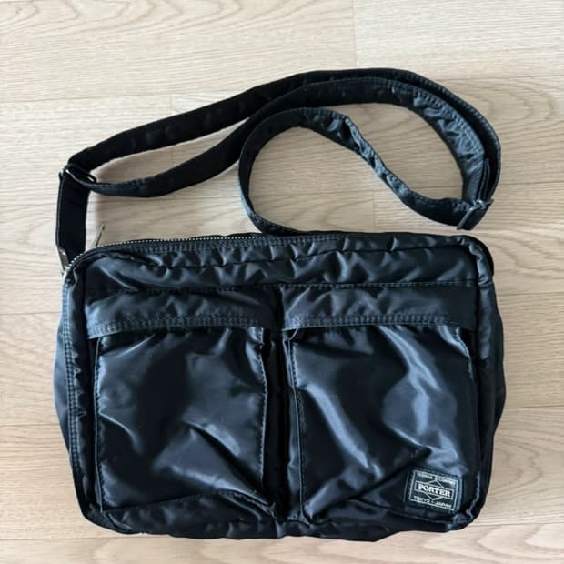 요시다포터 탱커 슬링백 블랙 (TANKER SLING BAG W ZIP.