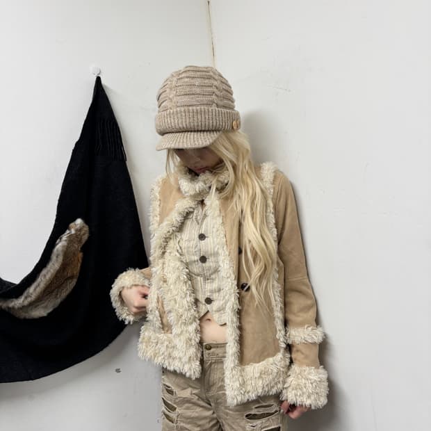 Ivory Fur Trimming 00’s Beige Jacket