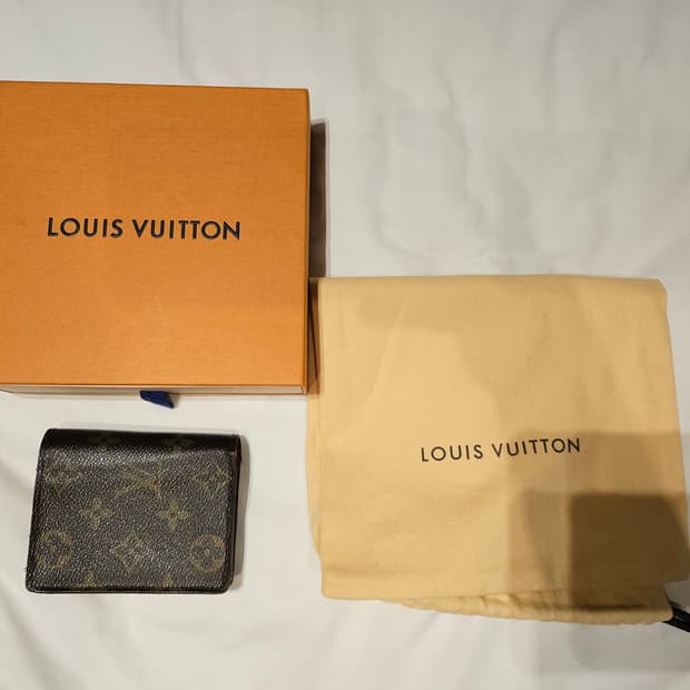 루이비통 반지갑