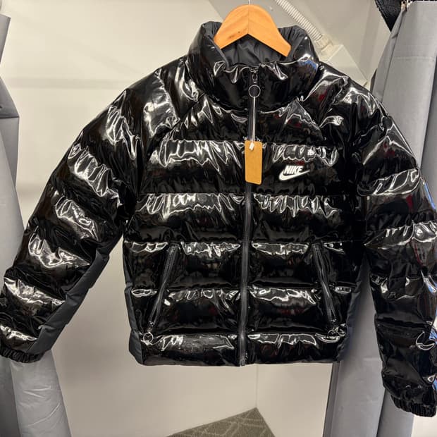 [M] 나이키 여성 유광 숏 패딩