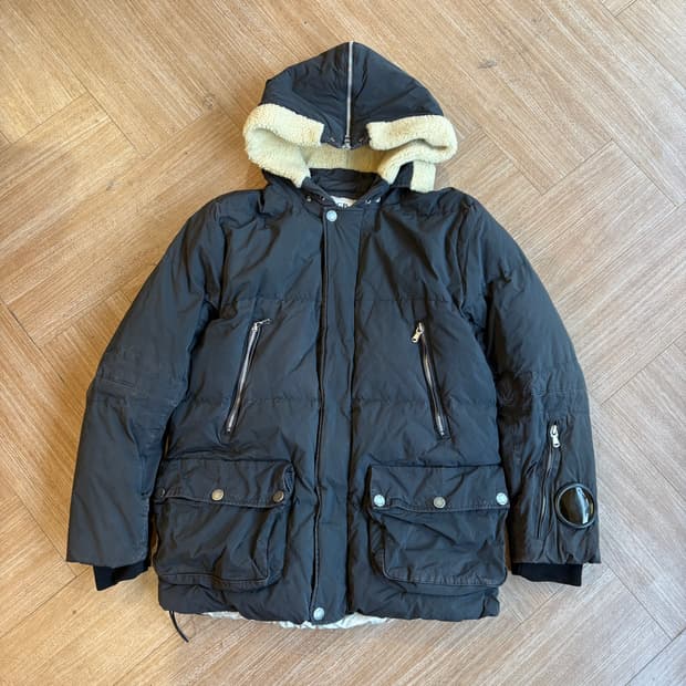 씨피컴퍼니 PIUMA DOCA 워치 파인더 푸퍼 자켓