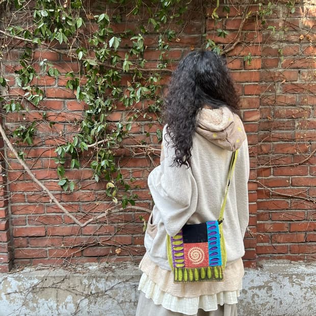 히피 에스닉 패치워크 크로스백