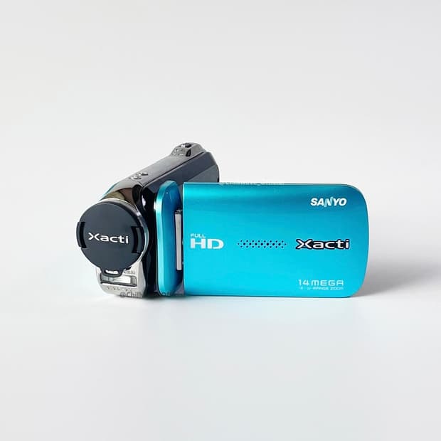 Xacti GH1 Blue