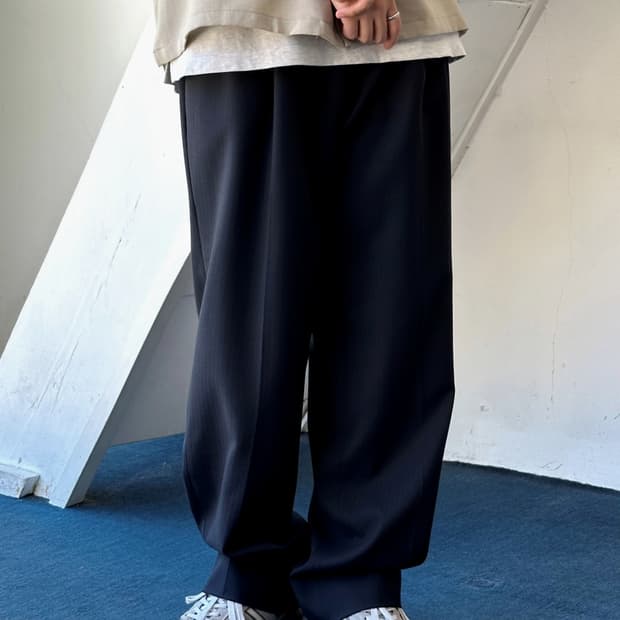 Light wool cotton snap belted trouser