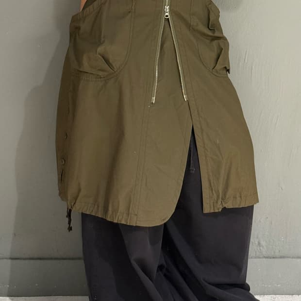 2-way zipper point pocket midi skirt