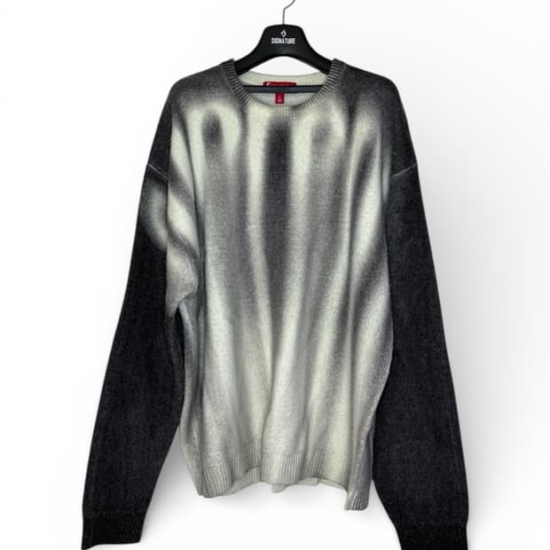 Supreme Blurred Logo Sweater Black 23FW