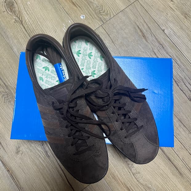 아디다스 토바코 다크브라운 275 