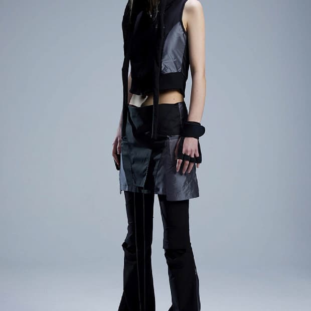 오호스 로우라이즈 니 디테일 팬츠/ 블랙