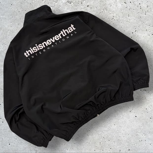 [M] 디스이즈네버댓 인터네셔널 빅로고 블랙 바람막이 D718