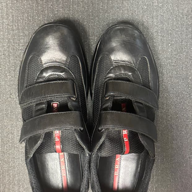 프라다 벨크로 스니커즈