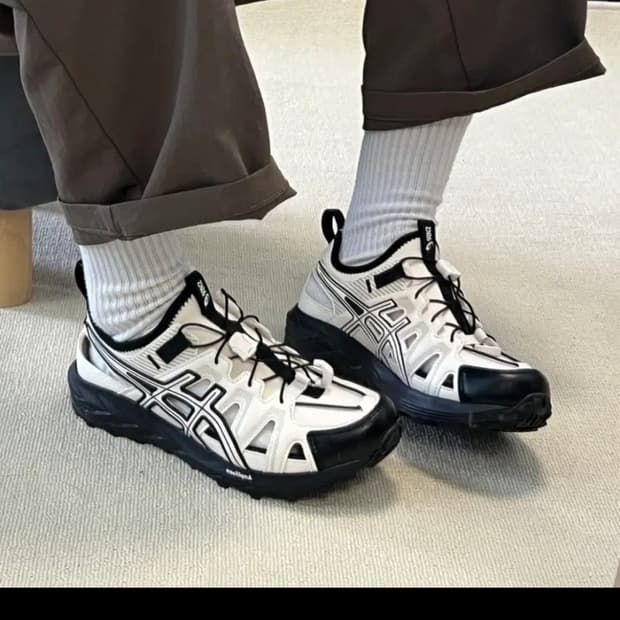 아식스 소노마 트레일 샌들