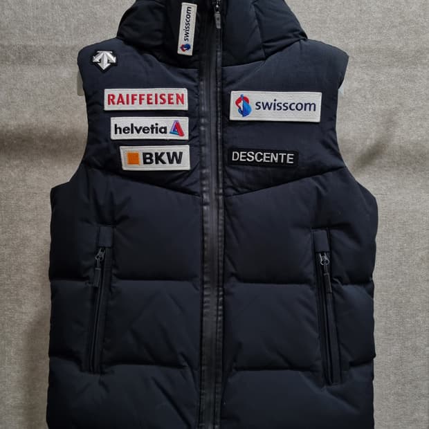 주니어 150 데상트 오리털 후드 패딩 조끼