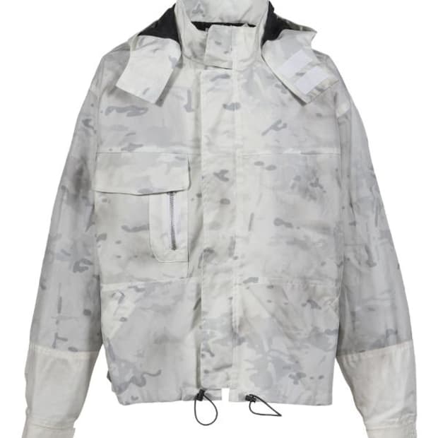 Alexander digenova white 카모 자켓