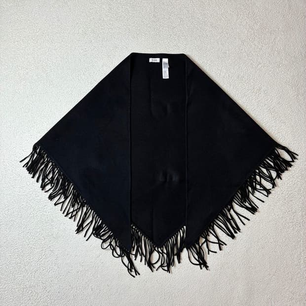 코스 COS 프린지 메리노 울 트라이앵글 스카프 PN7004