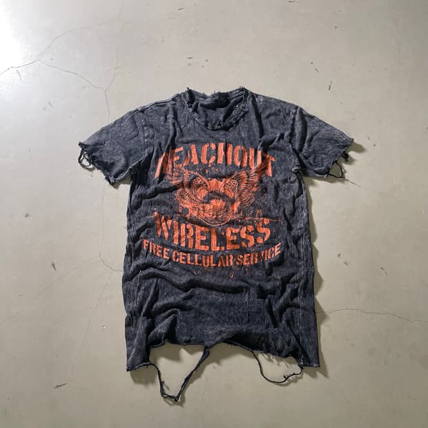 90’s vintage Distressed tee