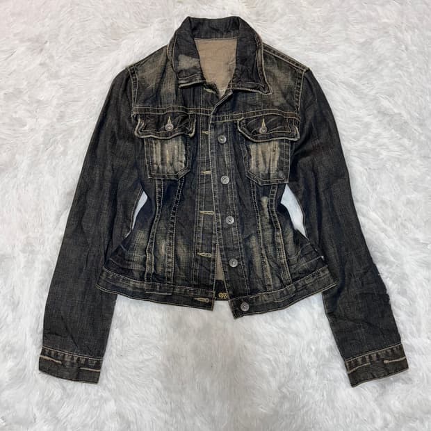 slim fit denim button-up washed jacket