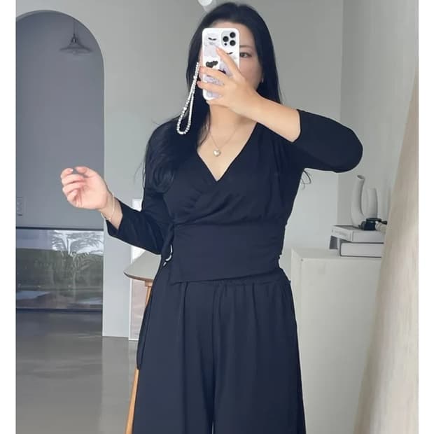 (새옷) 블랙 랩티셔츠