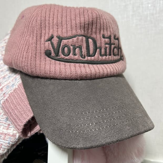 본더치 핑크 니트볼캡